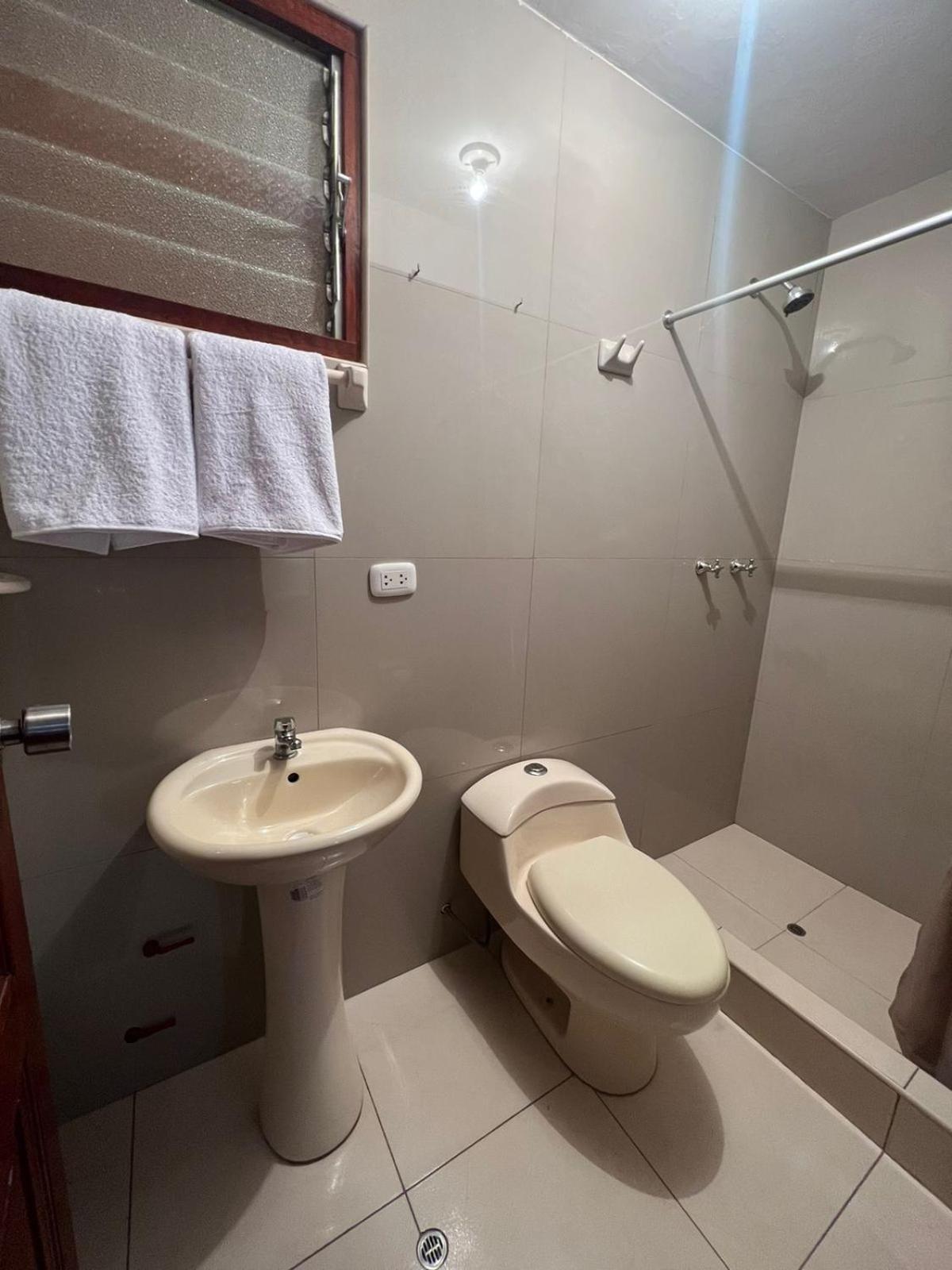Hostal Huayna House Go クスコ エクステリア 写真